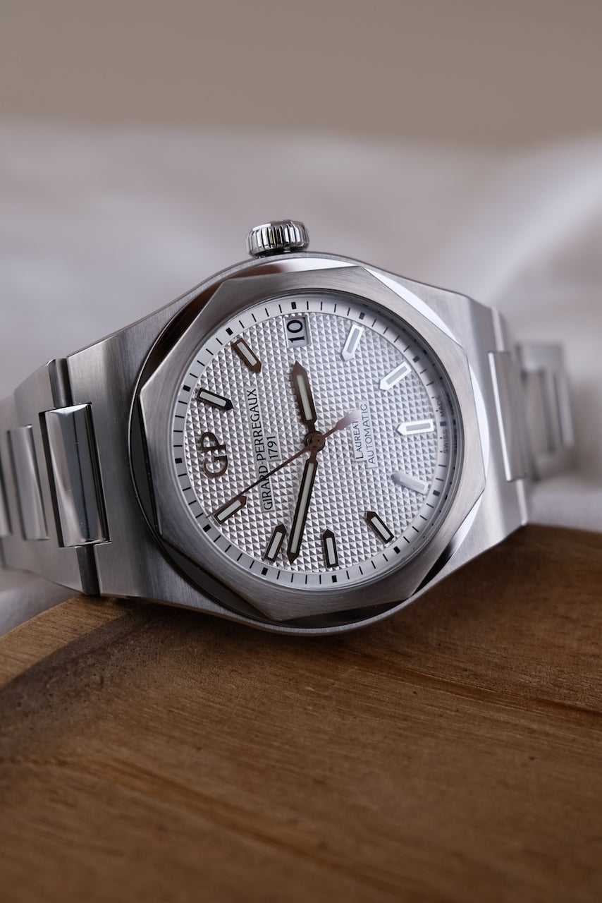 Girard Perregaux Laureato 81010-11-131-11A - Detailansicht 2