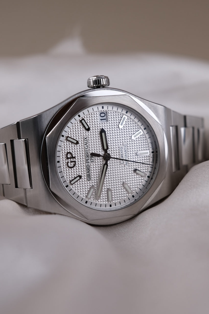 Girard Perregaux Laureato 81010-11-131-11A - Thumbnail