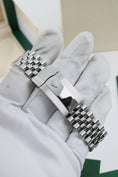 Load image into gallery viewer, Rolex Sky-Dweller 326934 - detailed view 7
