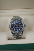Load image into gallery viewer, Rolex Sky-Dweller 326934 - Detailed view 1
