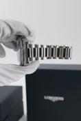 Charger l'image dans la visionneuse de galerie, Longines Conquest L38304906 - Vue détaillée 9
