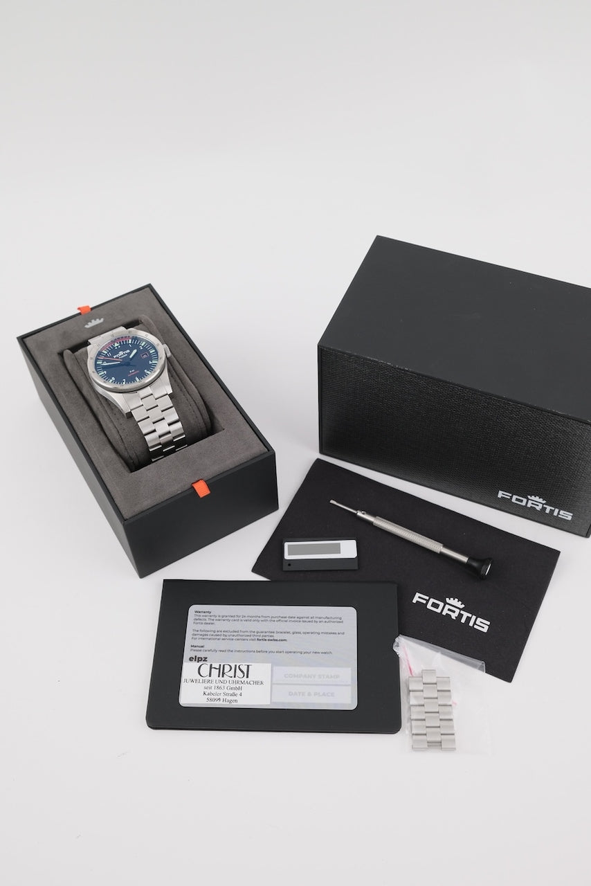 Fortis Flieger F-41 F4220008 - Papiere und oder Lieferumfang
