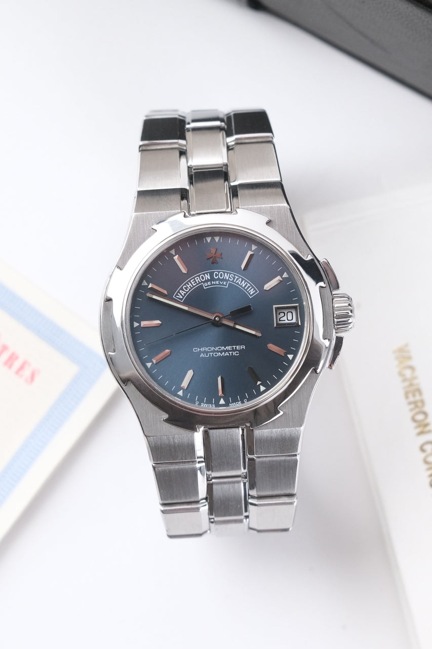 Vacheron Constantin Overseas 42052/423A - Detail view 2