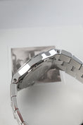 Charger l'image dans la visionneuse de la galerie, Vacheron Constantin Overseas 42052/423A - Detail view 5
