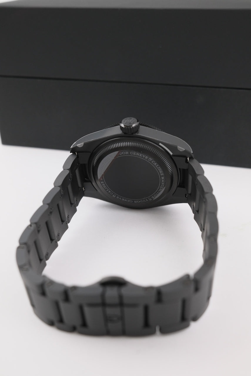 Tudor Black Bay Ceramic 7941A1ACNU - detailed view 9