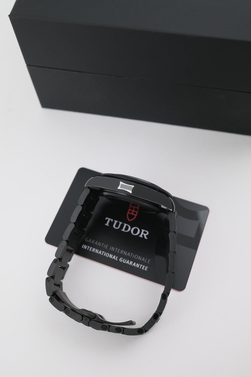 Tudor Black Bay Ceramic 7941A1ACNU - detailed view 6