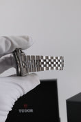 Load image into gallery viewer, Tudor Tudor Black-Bay Chronograph 79360N - Detailansicht 8
