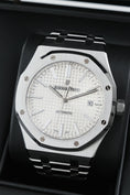 Bild in Galerie-Betrachter laden, Audemars Piguet Royal Oak 15400ST.OO.1220ST.02.A - Detailansicht 3
