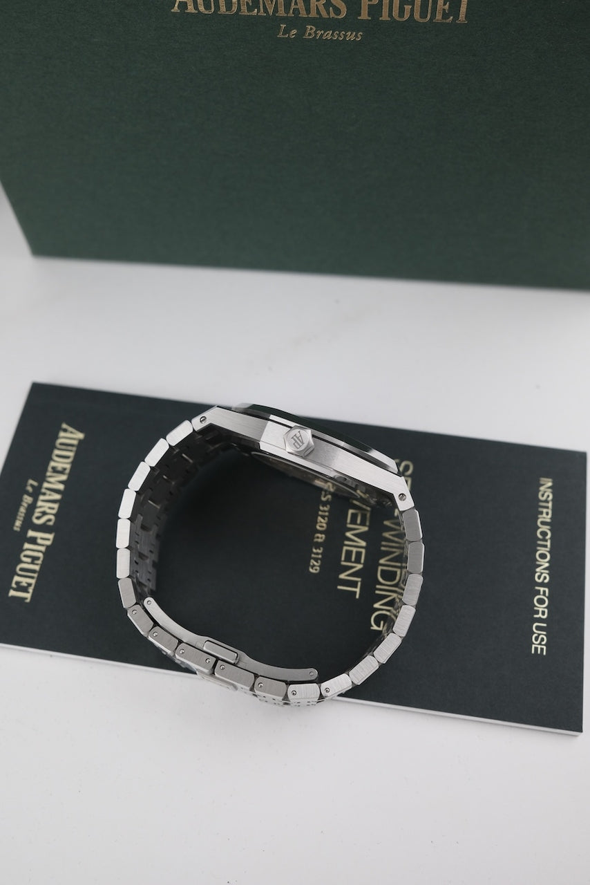 Audemars Piguet Royal Oak 15400ST.OO.1220ST.02.A - Detailansicht 5