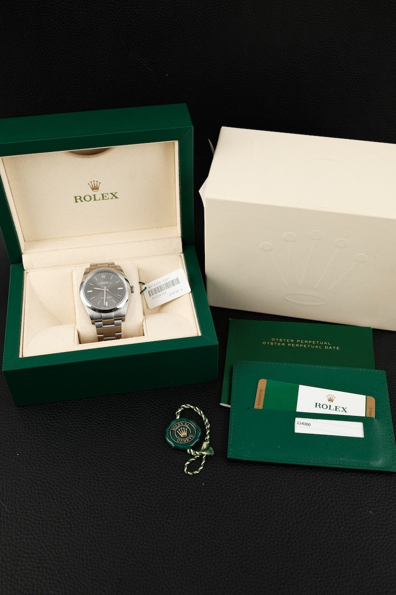 Rolex Oyster Perpetual 39 114300 - Papiere und oder Lieferumfang