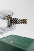 Załaduj obraz do przeglądarki galerii, Rolex GMT Master II 126713GRNR - Detailansicht 6
