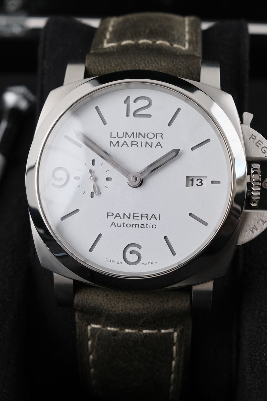 Panerai Luminor Marina Cadran Blanc PAM01314 - Vue détaillée 2