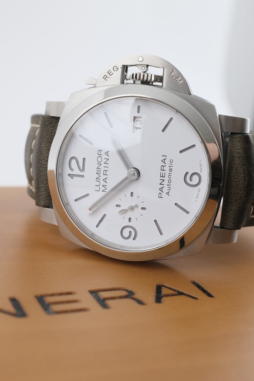 Panerai Luminor Marina Cadran Blanc PAM01314 - Vue détaillée 3