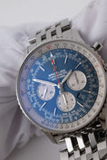 Cargar la imagen en la vista de la galería, Breitling Navitimer 1 B01 Chronograph AB0127211C1A1 - Detail view 10

