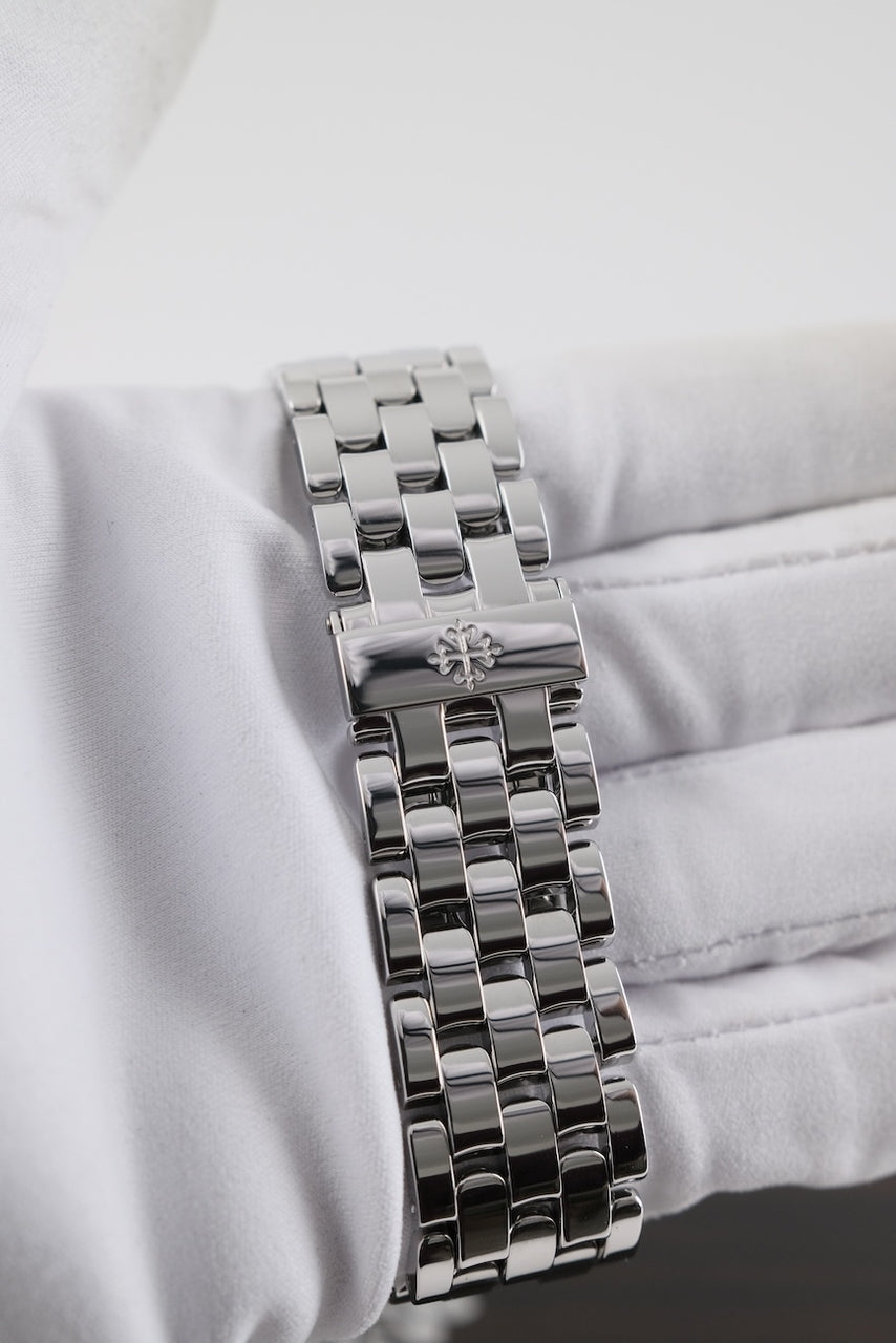 Patek Philippe Annual Calendar Chronograph 5960/1A-001 - Detailansicht 8