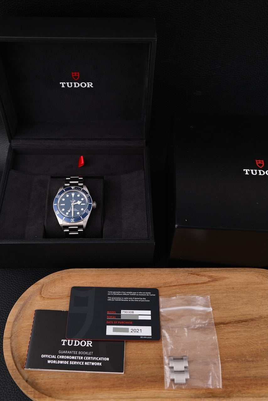 Tudor Black Bay Fifty-Eight 79030B - Papers and documentation