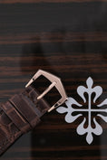 Charger l'image dans la visionneuse de galerie, Patek Philippe Calatrava 6119R-001 - Vue détaillée 5
