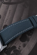 Bild in Galerie-Betrachter laden, Patek Philippe Calatrava 6007A-001 - Detailansicht 8
