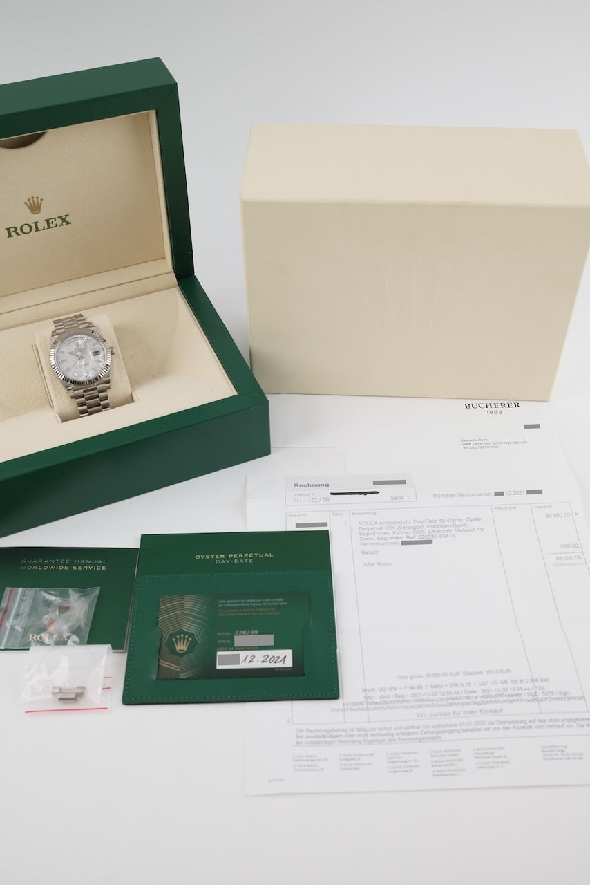 Rolex Day-Date 40 228239 - Papiere und oder Lieferumfang