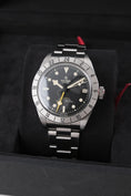 Bild in Galerie-Betrachter laden, Tudor Black Bay Pro 79470 - Detailansicht 2

