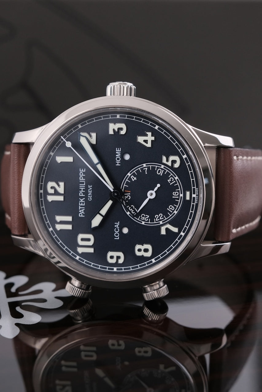 Patek Philippe Calatrava Pilot Travel Time 5524G-001 - Detailansicht 3