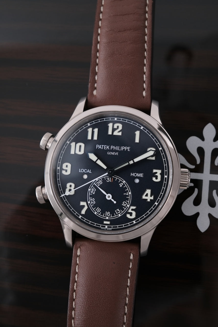 Patek Philippe Calatrava Pilot Travel Time 5524G-001 - Detailansicht 4