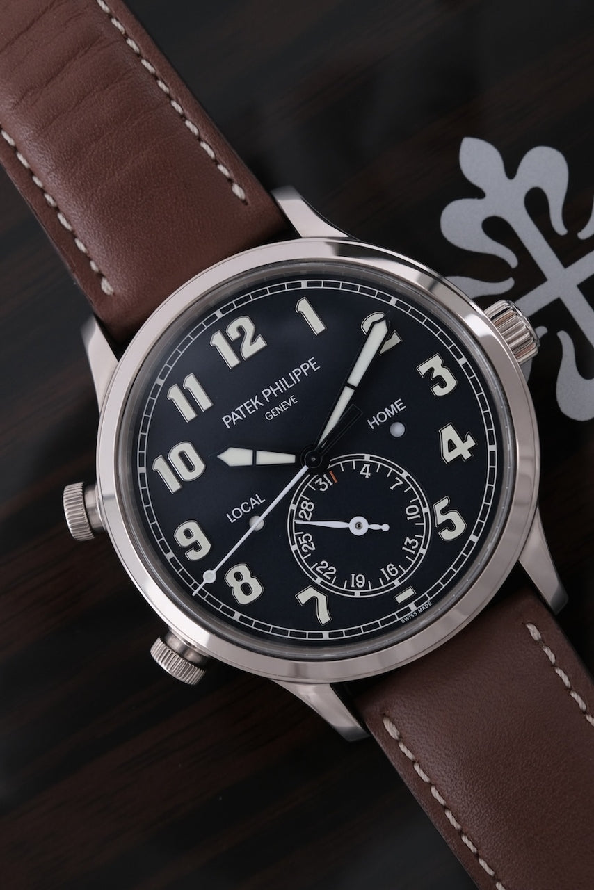 Patek Philippe Calatrava Pilot Travel Time 5524G-001 - Detailansicht 5