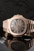 Carica l'immagine nel visualizzatore della galleria, Patek Philippe Nautilus 5711/1R-001 - Miniatura
