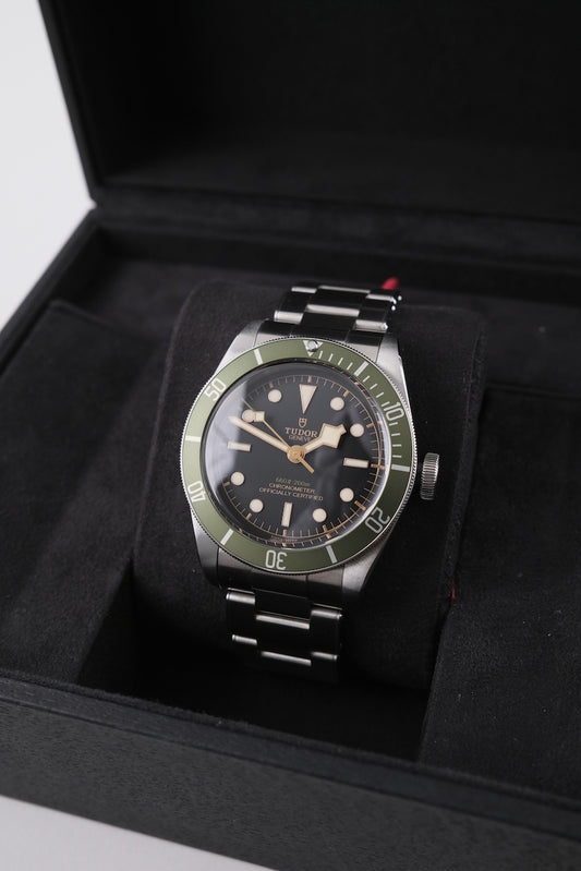 Tudor Black Bay 79230G - Detailansicht 1