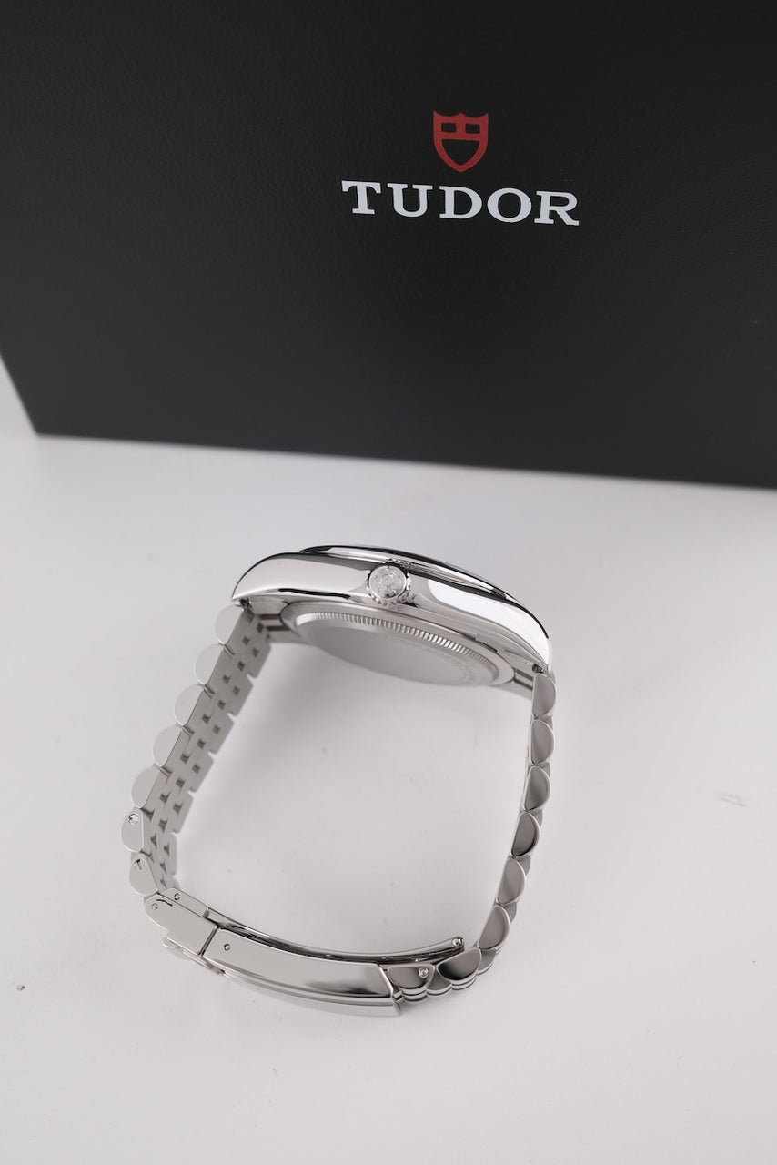 Tudor Black Bay One 41 M79680-0002 - Detailansicht 5