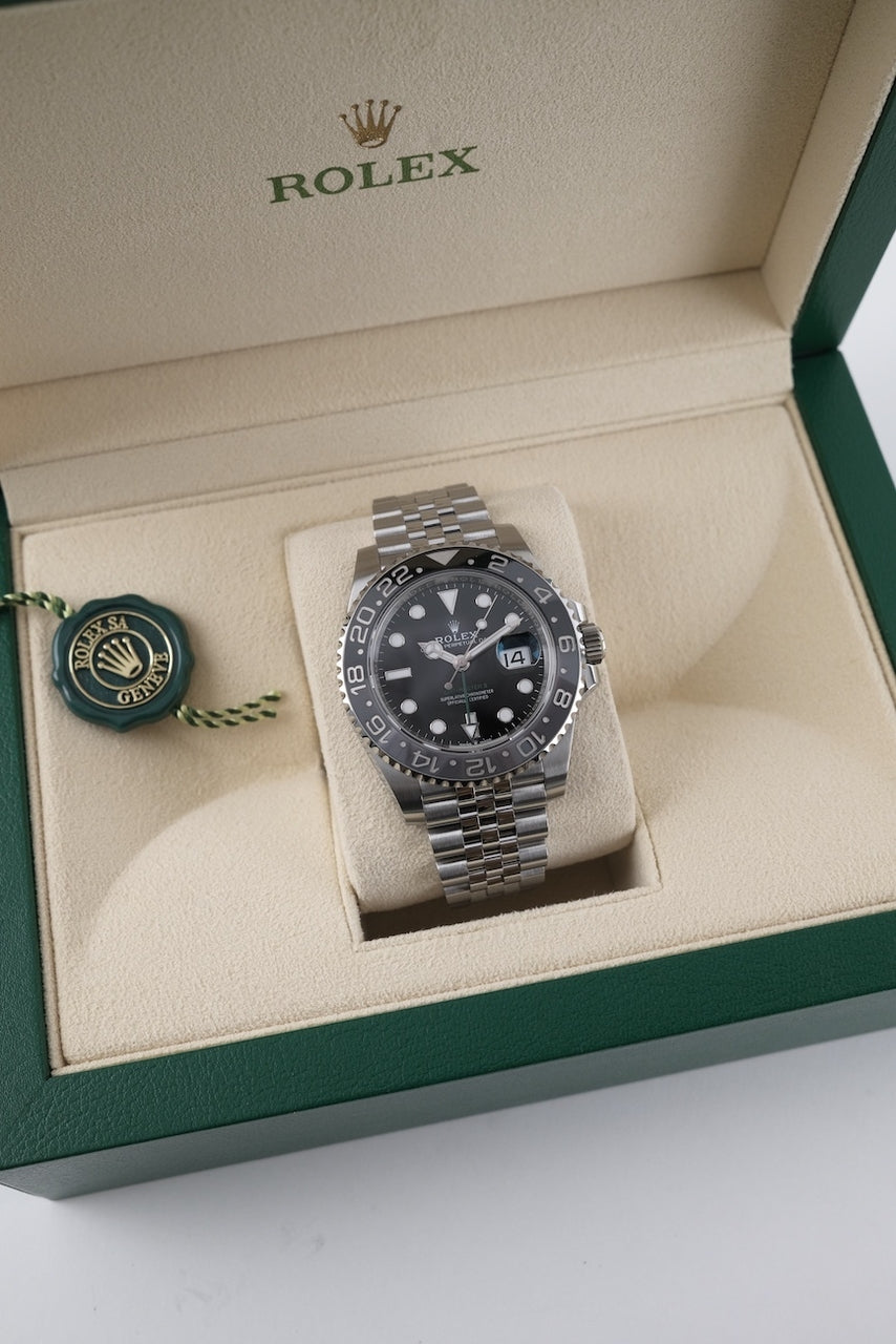 Rolex GMT-Master II 126710GRNR - Detailansicht 2
