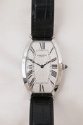 Carica l'immagine nel visualizzatore della galleria, Cartier Tonneau 2803J - Detailansicht 1
