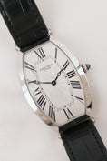 Carica l'immagine nel visualizzatore della galleria, Cartier Tonneau 2803J - Detailansicht 2
