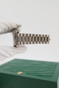 Carica l'immagine nel visualizzatore della galleria, Rolex Day-Date 40 228239 - Vista dettagliata 11
