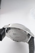 Bild in Galerie-Betrachter laden, Panerai Luminor PAM00915 - Detailansicht 4
