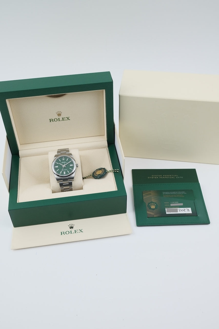 Rolex Oyster Perpetual 41 124300 - Papiere und oder Lieferumfang