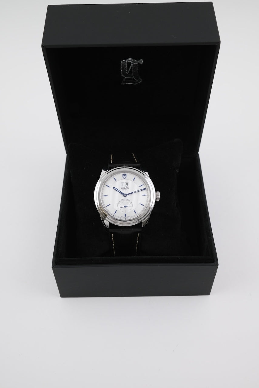 Tudor Glamor Double Date 57100 - papers and or scope of delivery