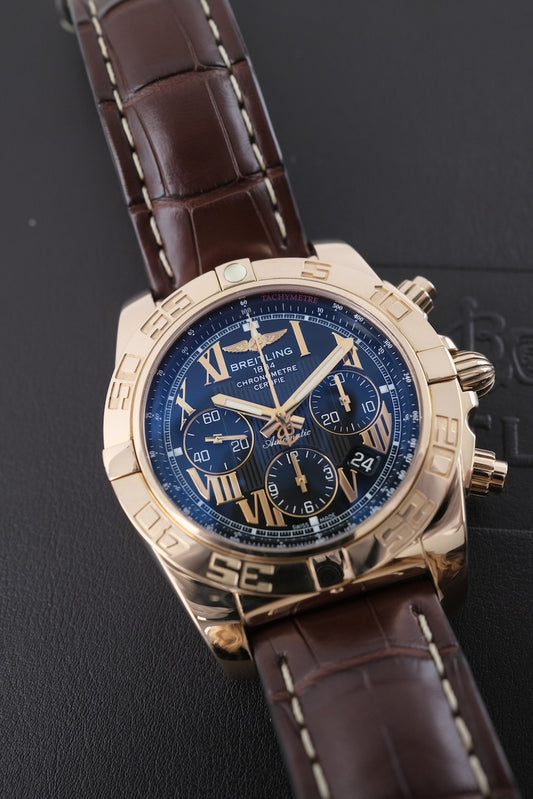 Breitling Chronomat 44 HB011012 - Detailansicht 1