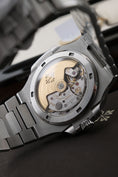 Bild in Galerie-Betrachter laden, Patek Philippe Nautilus 5711/1A - Detailansicht 10
