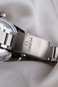 Bild in Galerie-Betrachter laden, Omega Seamaster 300 Blue 23430412103001 - Detailansicht 3
