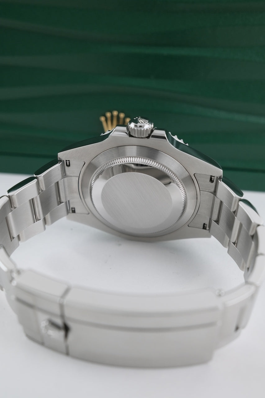 Rolex Submariner Date 126610LN - detailed view 9