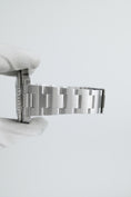 Load image into gallery viewer, Rolex Submariner Date 126610LN - detailed view 8
