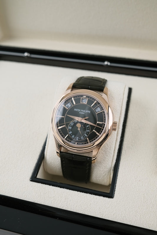 Patek Philippe Annual Calendar 5205R-011 - Detailansicht 1