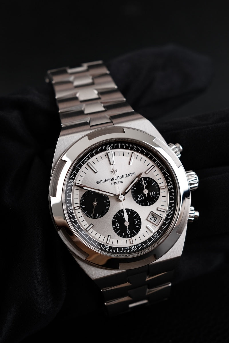 Vacheron Constantin Overseas Chrono 5500V/110A-B686 - Detail view 3