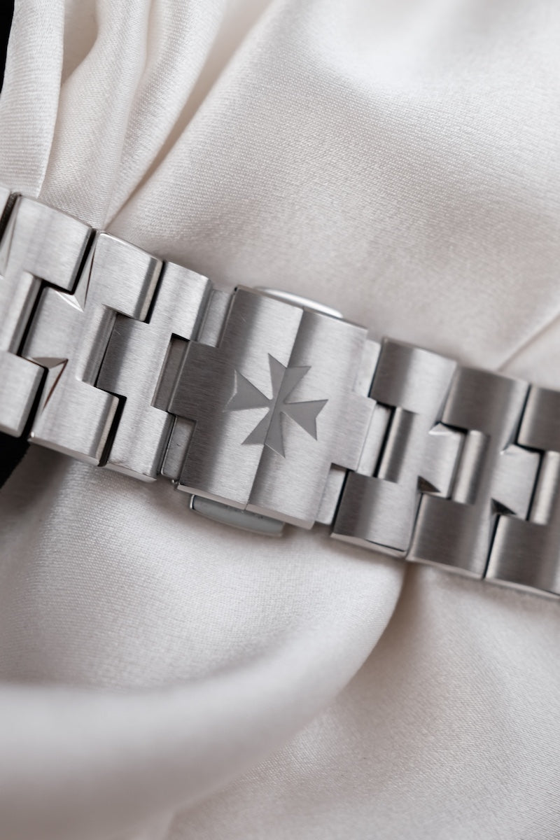 Vacheron Constantin Overseas Chrono 5500V/110A-B686 - Detail view 9