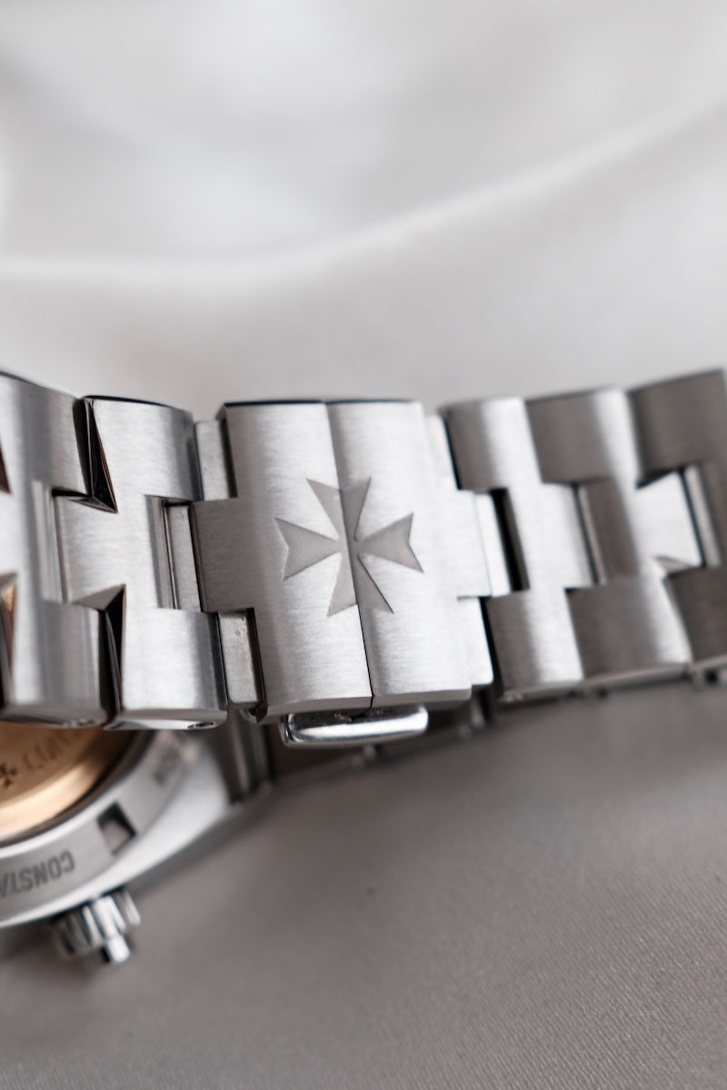 Vacheron Constantin Overseas Chrono 5500V/110A-B686 - Detail view 5