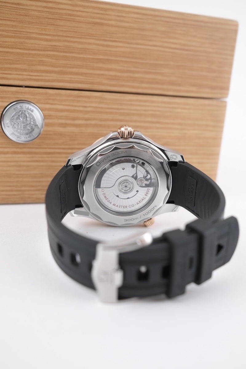 Omega Seamaster Diver 300M 21022422001002 - Detailansicht 9