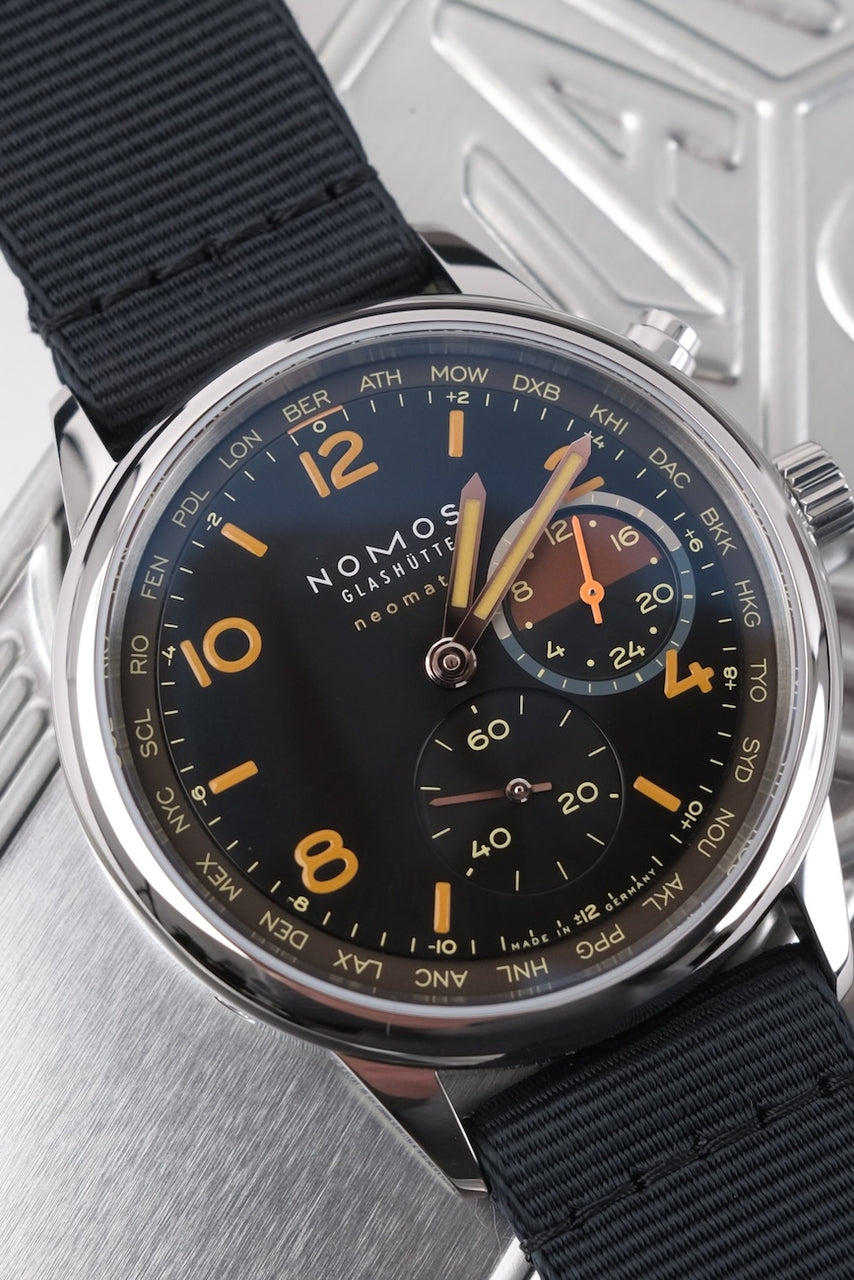 Nomos Club Sport Neomatik Weltzeit Grid 790.S8 - Detailansicht 2