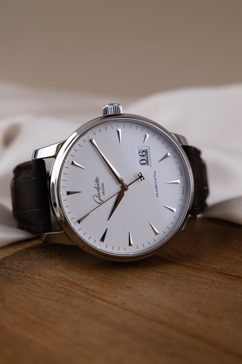 Glashütte Senator Excellence Panorama Big Date 1-36-03-05-02-31 - Detailansicht 3