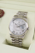 Załaduj obraz do przeglądarki galerii, Rolex Day-Date 118209 - Widok szczegółowy 2
